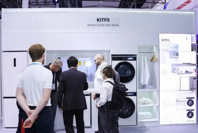 AI-Powered Smart Refrigerator (Home Appliances)