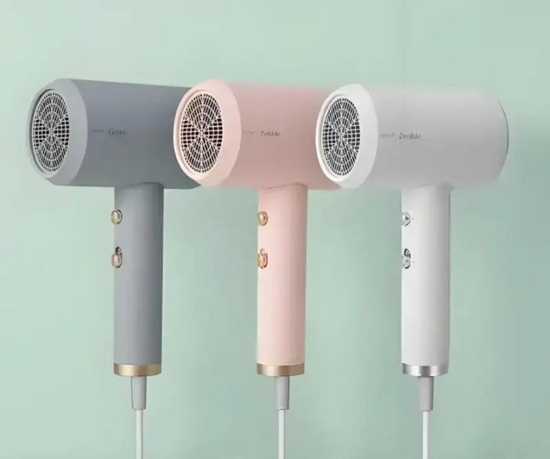 Hair dryer