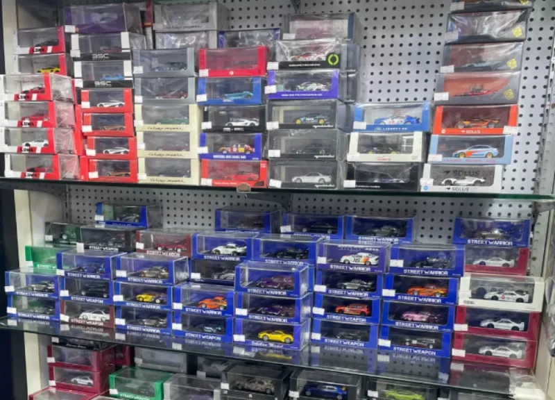 Guangzhou Wholesale Markets Diecast Model Car Wholesale Stall