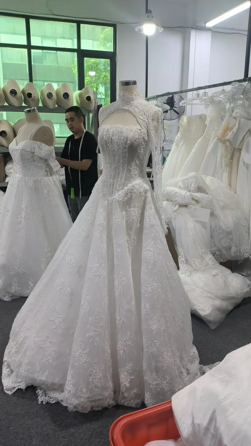 Factory Reference Photo Wedding Dress-1