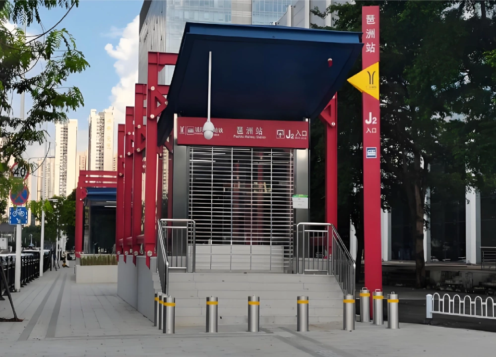 Guangzhou Metro Line 8 Pazhou station exit for Canton Fair visitors Guangzhou Metro Line 8 Pazhou station exit for Canton Fair visitors