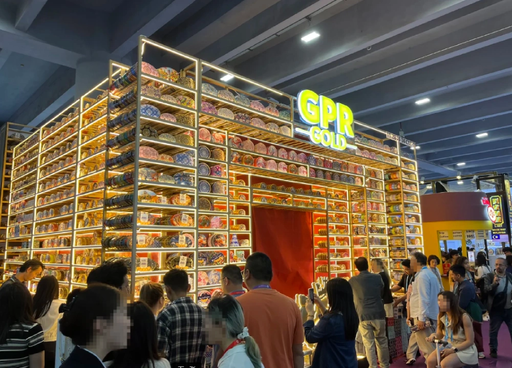 Product display booth at the Canton Fair trade show Product display booth at the Canton Fair trade show