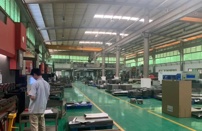 Sheet metal machine