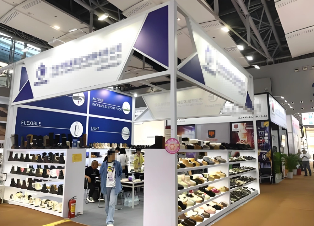 Footwear booth at the Canton Fair Footwear booth at the Canton Fair