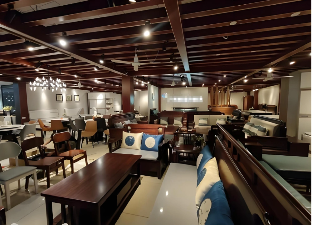 Guangzhou wholesale markets solid wood furniture showroom Guangzhou wholesale markets solid wood furniture showroom