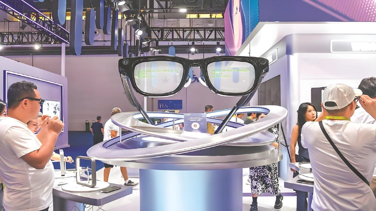 AI Translation Glasses at Canton Fair Phase 1_ A Buyer’s Sourcing Guide AI Translation Glasses at Canton Fair Phase 1_ A Buyer’s Sourcing Guide