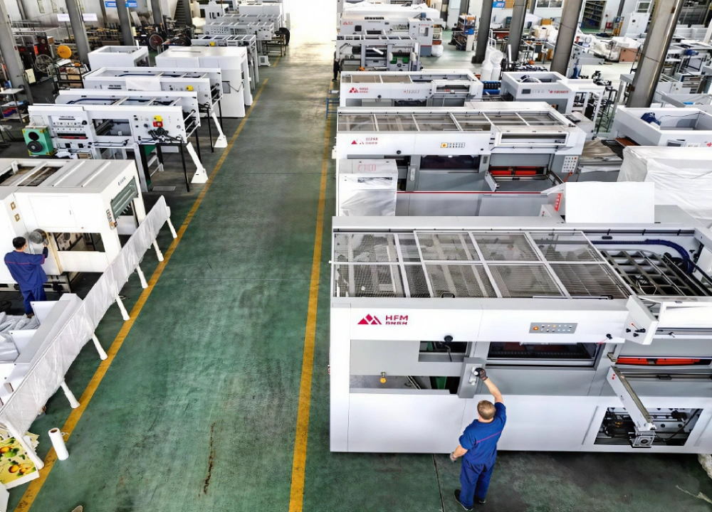 Máquinas de producción de troquelado para embalaje e impresión en clústeres industriales de China Máquinas de producción de troquelado para embalaje e impresión en clústeres industriales de China