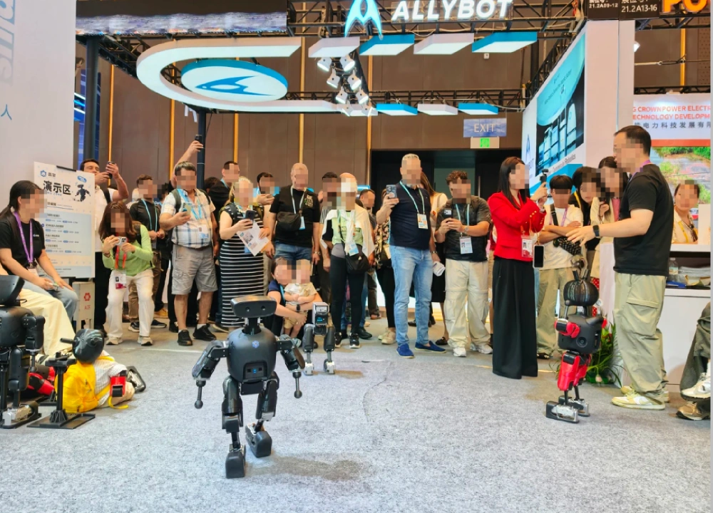 Small Humanoid Service Robots Crowd Demo Small Humanoid Service Robots Crowd Demo